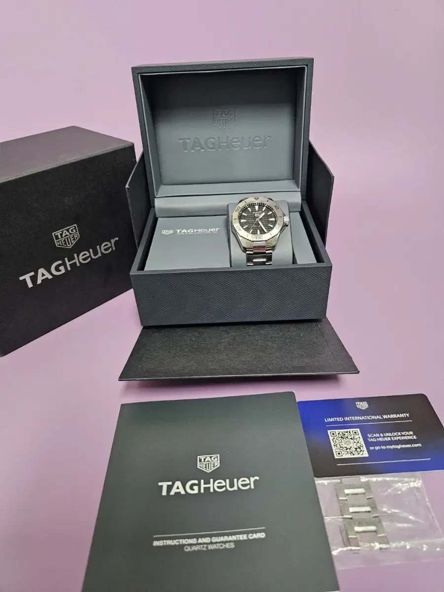 태그호이어 아쿠아레이서 200 검판 쿼츠 40mm wbp1110